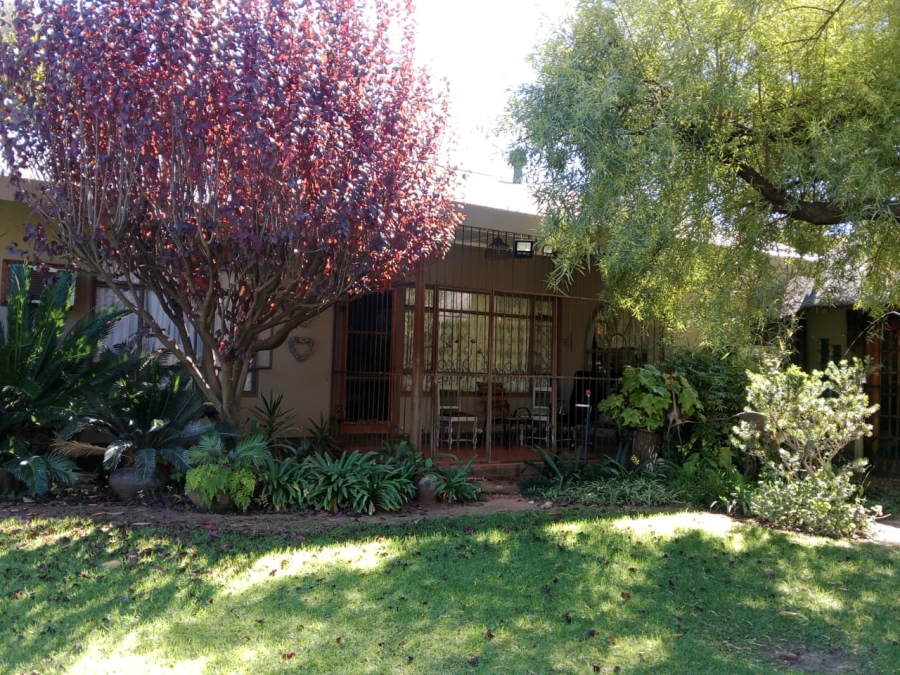 4 Bedroom Property for Sale in Kuruman Northern Cape